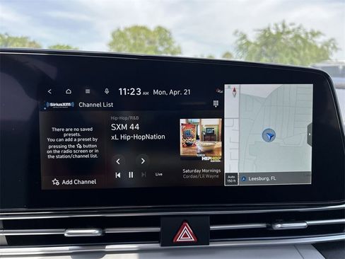 New 2025 Hyundai Elantra Limited image 24