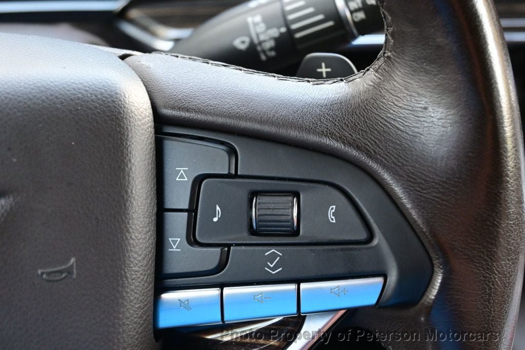 Used 2021 Cadillac Escalade Premium Luxury RWD image 35