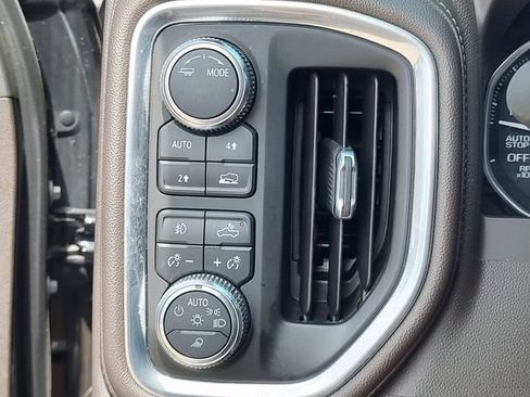 Used 2021 GMC Sierra 1500 SLT AWD/4WD image 23