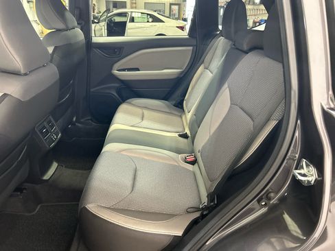 Used 2026 Subaru Forester Premium AWD/4WD image 5