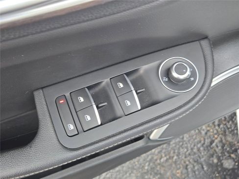 Used 2022 Alfa Romeo Giulia Ti image 21