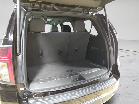Certified 2024 Chevrolet Tahoe Premier w/ Premium Package AWD/4WD image 20
