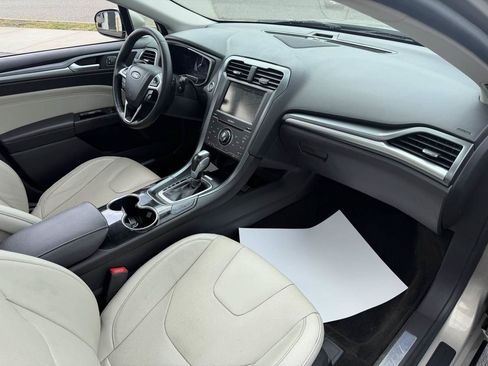 Used 2015 Ford Fusion Titanium AWD/4WD image 19