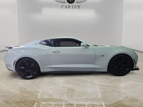 Used 2018 Chevrolet Camaro SS image 6