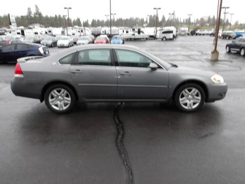 Used 2006 Chevrolet Impala LT FWD image 6
