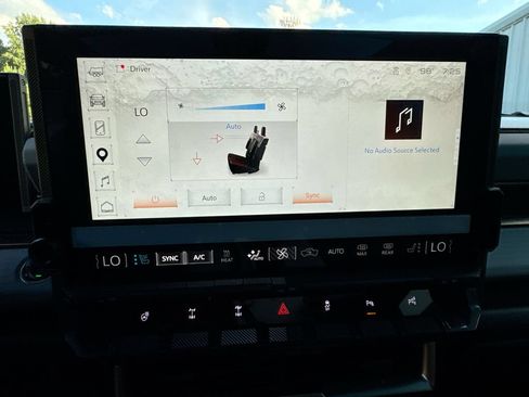 Used 2024 GMC Hummer EV 3X w/ Omega Edition AWD/4WD image 25