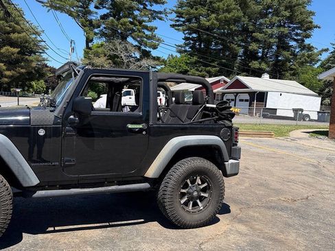 Used 2016 Jeep Wrangler Sport AWD/4WD image 12
