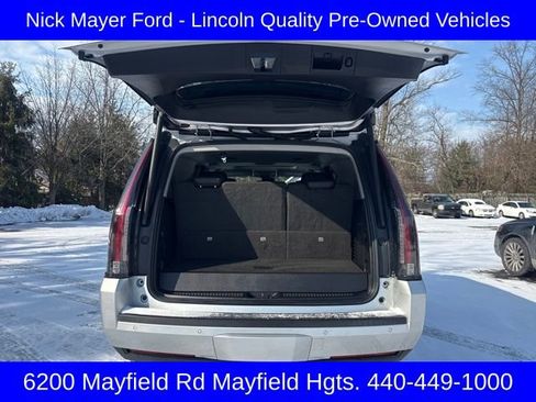 Used 2020 Cadillac Escalade Luxury image 7