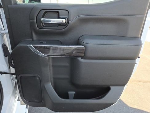 Used 2022 Chevrolet Silverado 1500 LTZ image 25