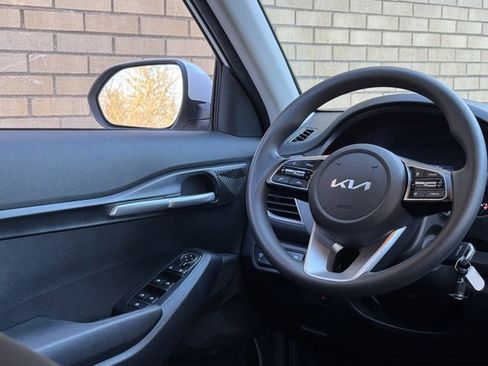 Used 2023 Kia Seltos LX image 13