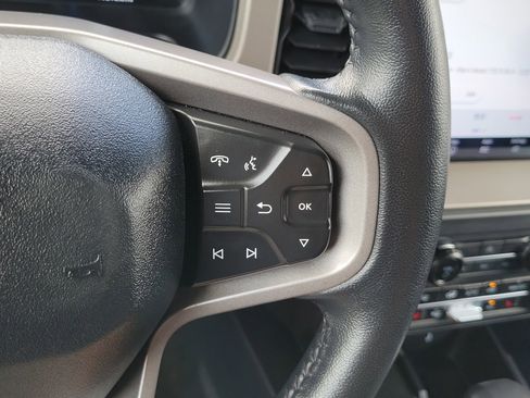 Certified 2025 Ford Bronco Outer Banks AWD/4WD image 23