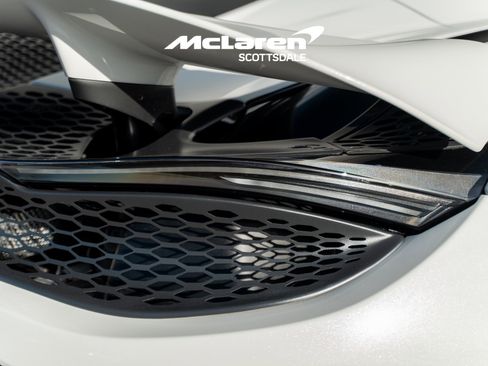 Used 2026 McLaren 750S Spider RWD image 24