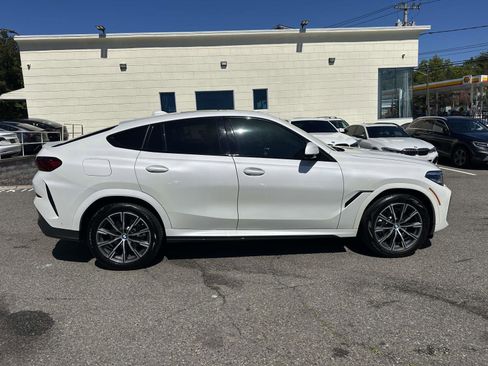 Used 2023 BMW X6 xDrive40i w/ M Sport Package AWD/4WD image 2