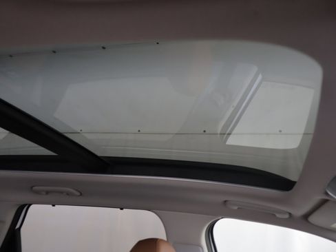 Used 2023 Kia Sorento SX Prestige image 3