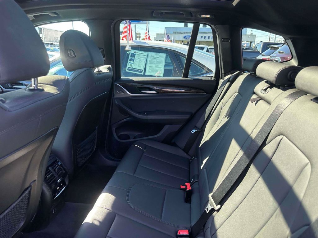 Used 2019 BMW X3 xDrive30i w/ Driving Assistance Package AWD/4WD image 10