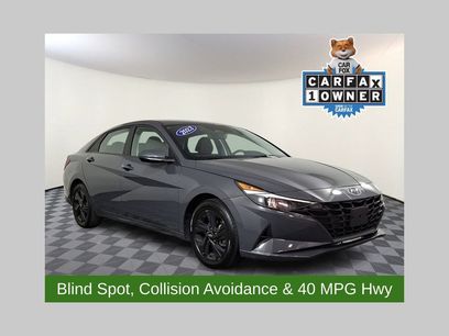 Used 2023 Hyundai Elantra SEL w/ Cargo Package