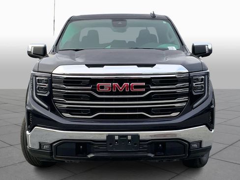 Used 2025 GMC Sierra 1500 SLT image 3
