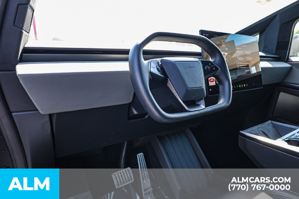 Used 2024 Tesla Cybertruck AWD Crew Cab image 23