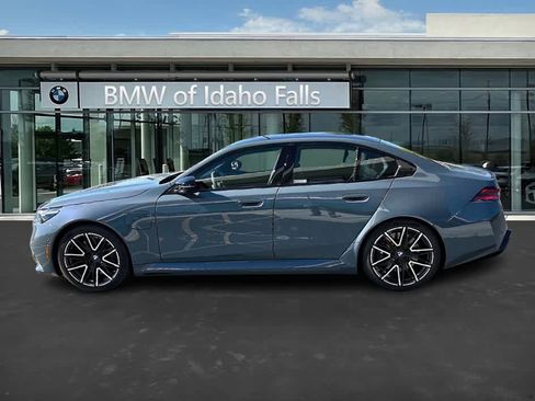 New 2026 BMW M5 w/ Executive Package image 4