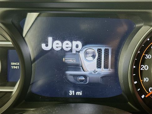 New 2026 Jeep Gladiator Mojave image 11