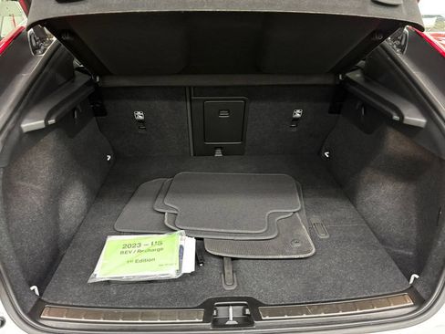 Used 2023 Volvo C40 P8 Recharge Ultimate AWD/4WD image 16