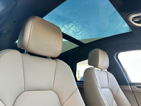 New 2026 Porsche Macan S image 18