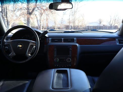 Used 2009 Chevrolet Tahoe LTZ image 16