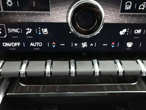 New 2025 GMC Sierra EV Denali image 19