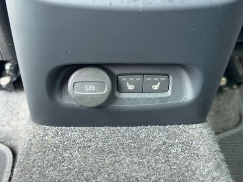 Certified 2023 Volvo C40 P8 Recharge Plus w/ Climate Package AWD/4WD image 22