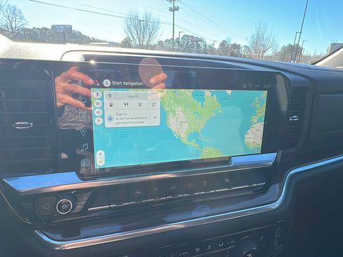 Used 2025 Chevrolet Silverado 1500 LT image 31