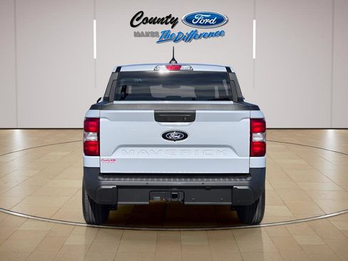 New 2026 Ford Maverick XLT w/ XLT Luxury Package FWD image 4