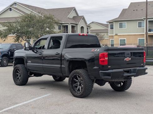 Used 2018 Chevrolet Silverado 1500 LT w/ Texas Edition image 7