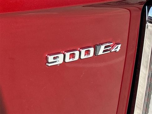 New 2026 Cadillac Vistiq Platinum image 31