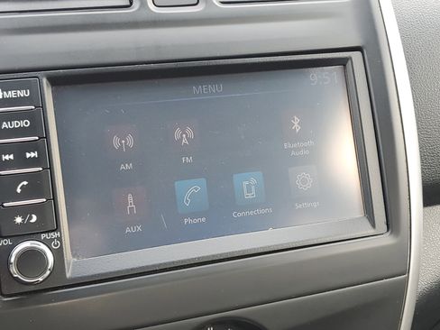 Used 2019 Nissan Versa SV FWD image 22