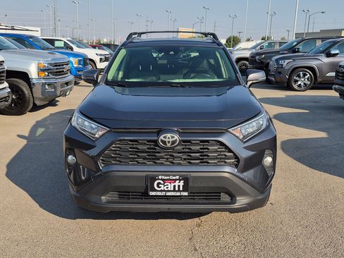 Used 2019 Toyota RAV4 XLE Premium w/ Cold Weather Package AWD/4WD image 9