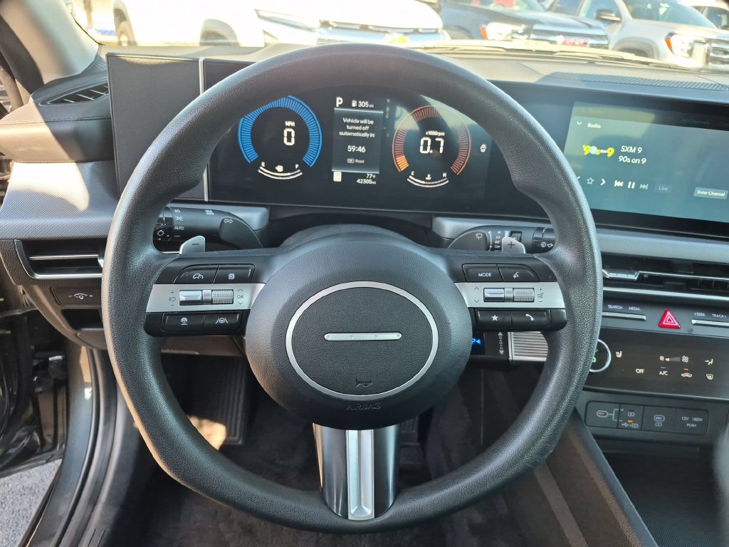 Used 2025 Hyundai Sonata SEL FWD image 23