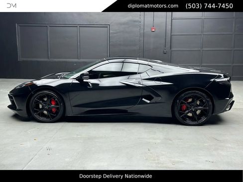 Used 2020 Chevrolet Corvette Stingray Premium Cpe w/ 3LT Preferred Equipment Group image 3