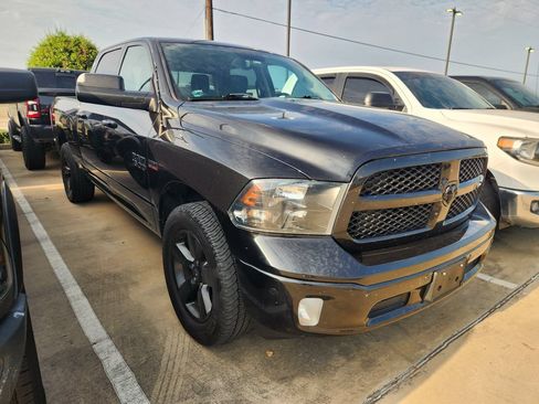 Used 2018 RAM 1500 Big Horn AWD/4WD image 3