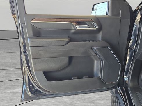 Used 2022 GMC Sierra 1500 SLE AWD/4WD image 12