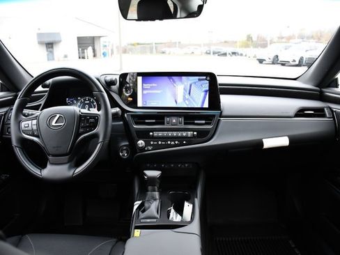 New 2025 Lexus ES 350 Luxury image 18