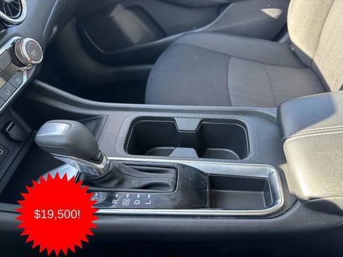 Used 2024 Nissan Sentra SV image 19