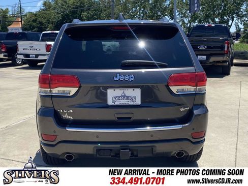 Used 2017 Jeep Grand Cherokee Overland w/ Jeep Active Safety Group AWD/4WD image 41