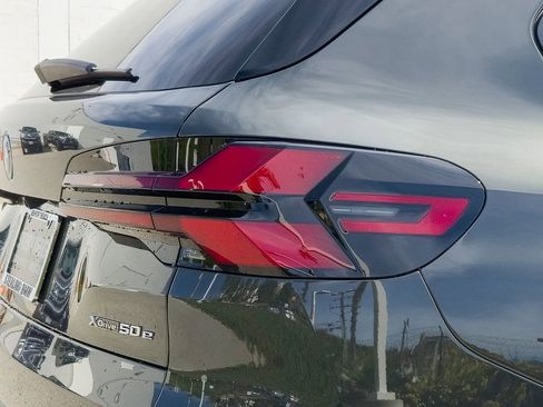 New 2026 BMW X5 xDrive50e w/ Executive Package image 4