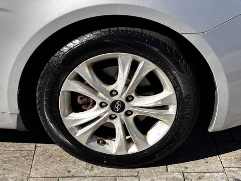 Used 2012 Hyundai Sonata Limited image 18