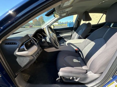 Used 2024 Toyota Camry LE FWD image 10