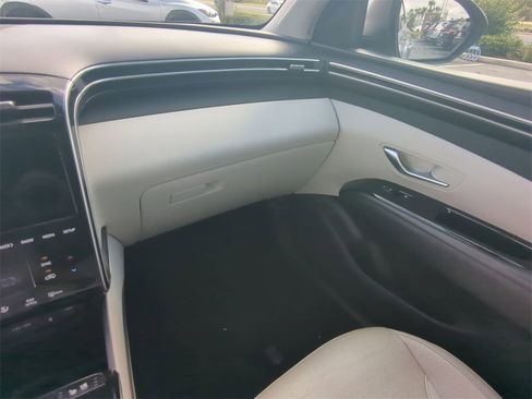 Used 2023 Hyundai Tucson Limited image 21