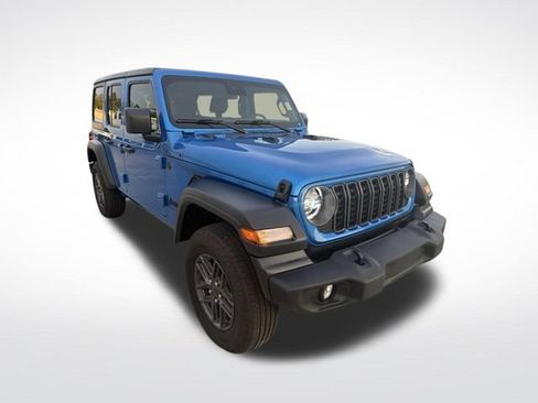 Used 2025 Jeep Wrangler Unlimited Sport AWD/4WD image 9