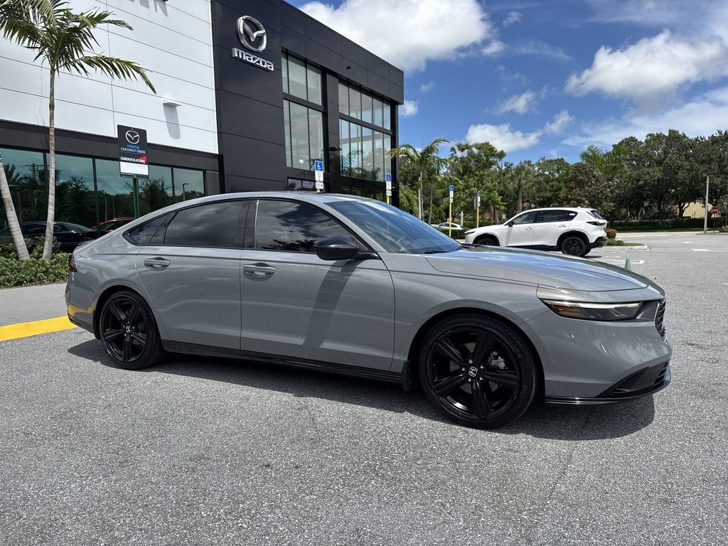 Used 2024 Honda Accord Sport image 6
