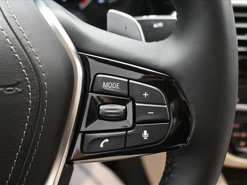 Used 2019 BMW 530i xDrive AWD/4WD image 13