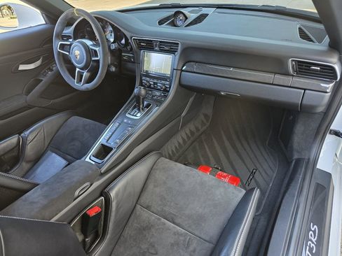 Used 2016 Porsche 911 GT3 RS image 22